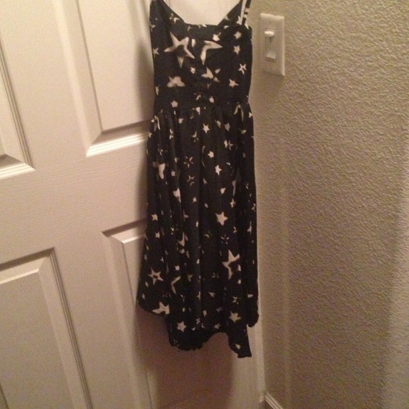 Cute summer dress never worn