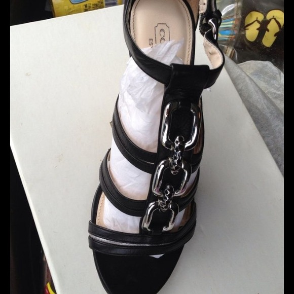 Coach Blake Tumbled Kid Heels