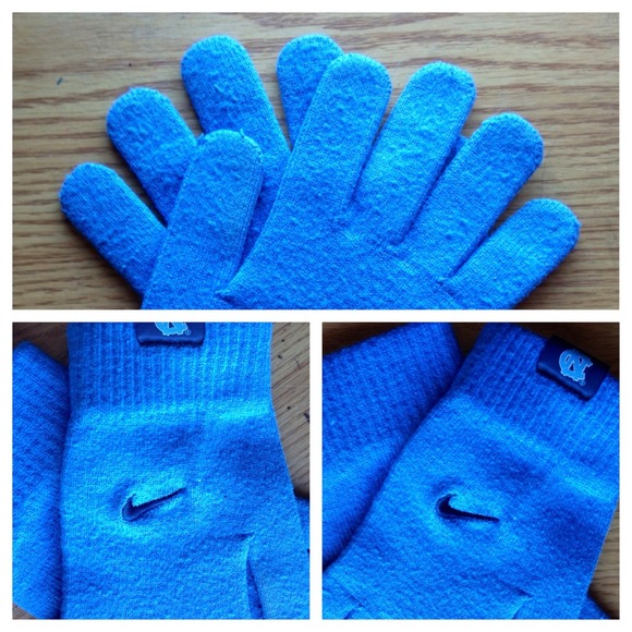 Blue Nike Gloves (Tar Heels)