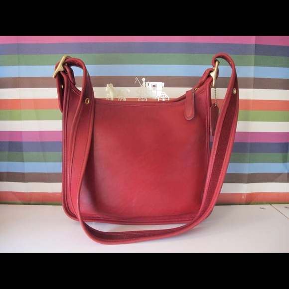 -SOLD OUT- Authentic pre owned Coach leather bag.