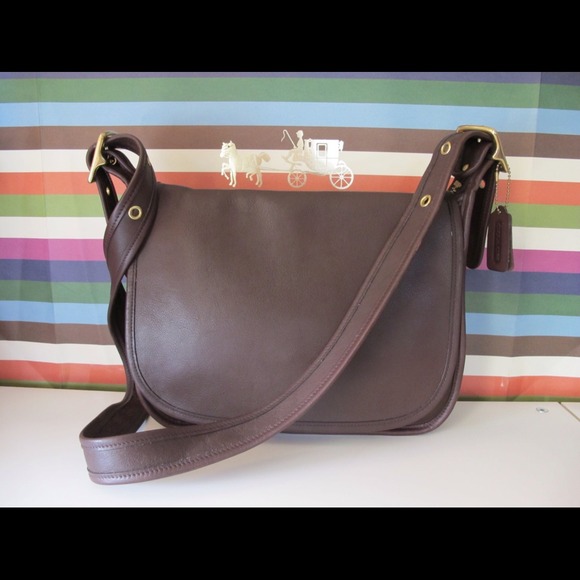 Authentic Pre owned Coach leather crossbody bag