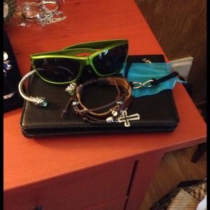 Bundled for tweedle 26.. ... Thanks😃