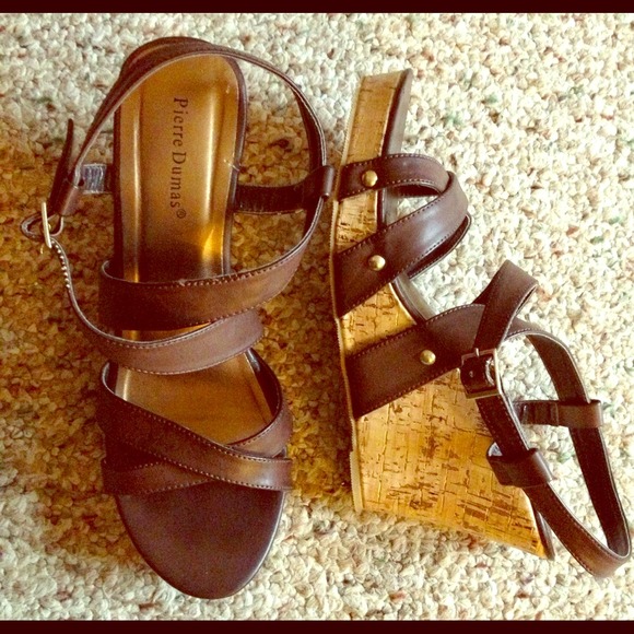 Cute Brown Wedge Spring/Summer Shoe
