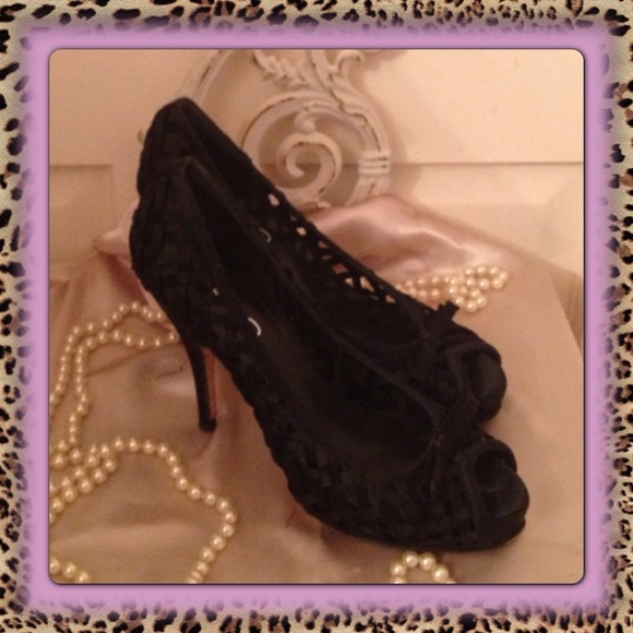ALDO Black Satin Basketweave Bow Front Pumps