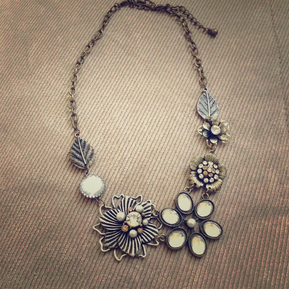 Brown necklace