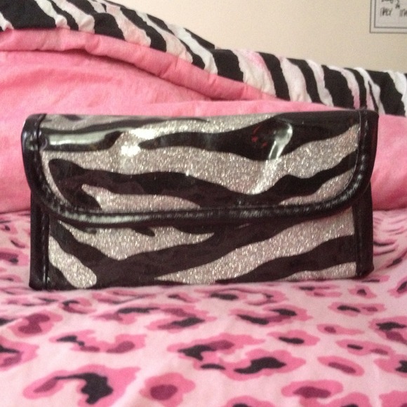 Makeup bag with brushes