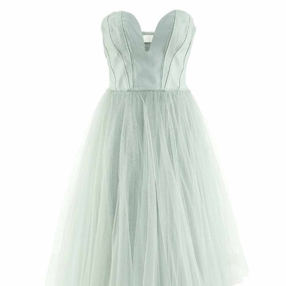 H&M Gown - Picture 2 of 4