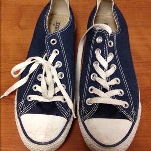 Navy blue Converse