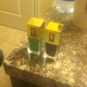 YSL Saint Laurent Nail Polish (2) Drk brwn  mnt gr