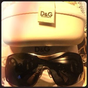 ✨Authentic Dolce &Gabbana aviator.