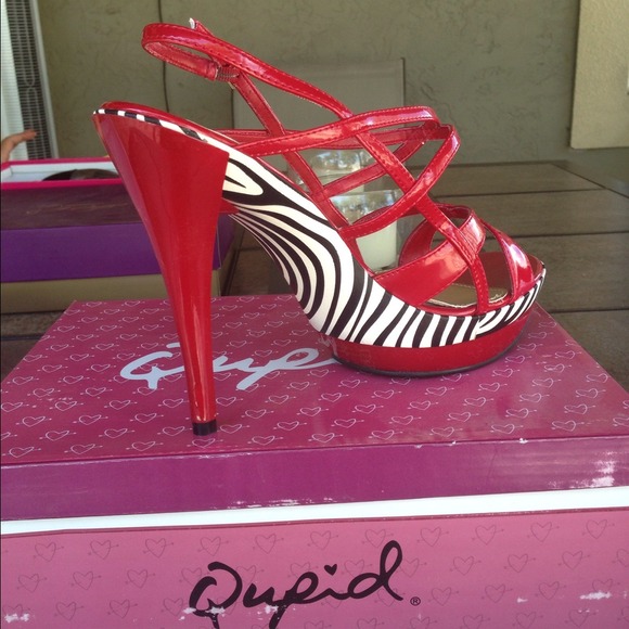 Trendy heels