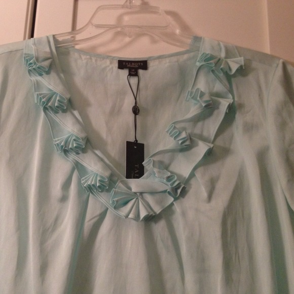 SOLD IN BUNDLE!!! NWT TALBOTS SHIRT - Picture 2 of 3
