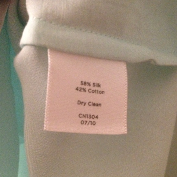 SOLD IN BUNDLE!!! NWT TALBOTS SHIRT - Picture 3 of 3