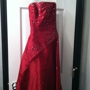 *Reduced*Formal red dress