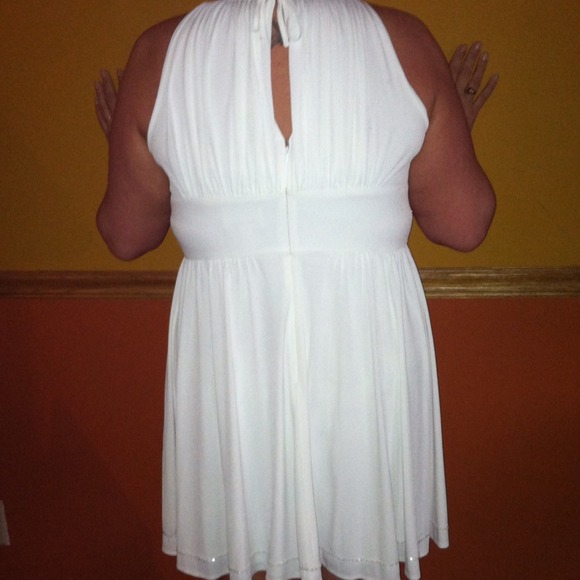 LOWER PRICE Off white David's bridal party dress - Picture 2 of 4