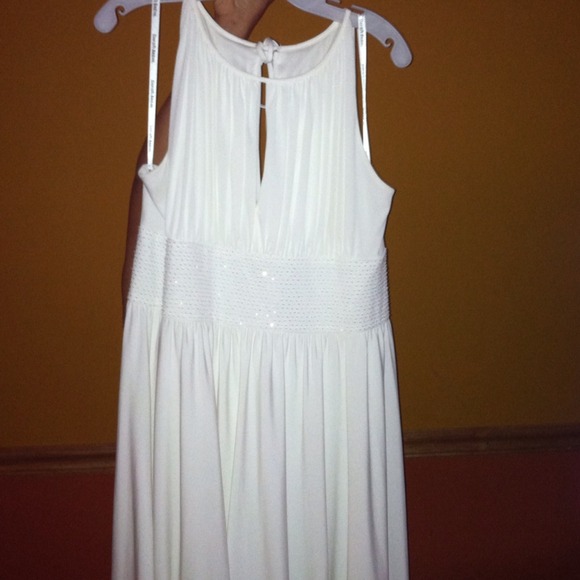 LOWER PRICE Off white David's bridal party dress - Picture 4 of 4