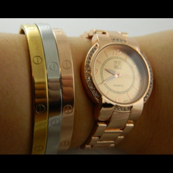 Hannah Beury Jewelry - Yellow Gold Screw Bracelet
