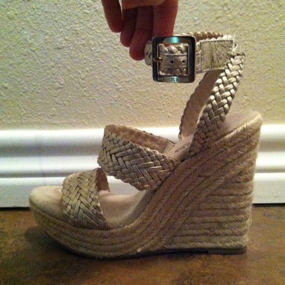 Bundle- mk wedges and lace shorts