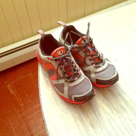 On Hold!!! : Pearl Izumi Peak II sneakers