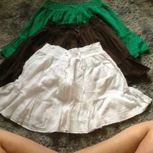 White, Green, & Brown Old Navy skirts