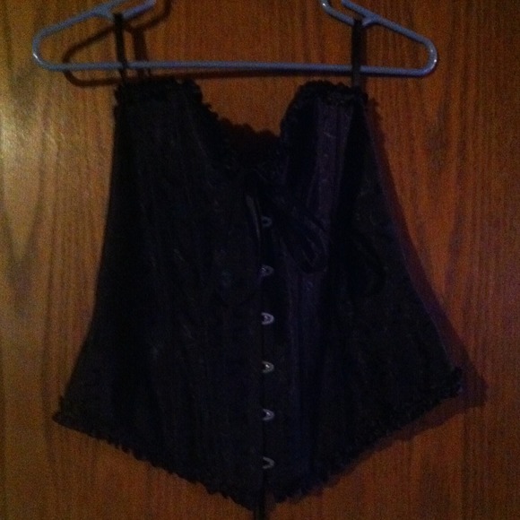 (Reserved) Corset