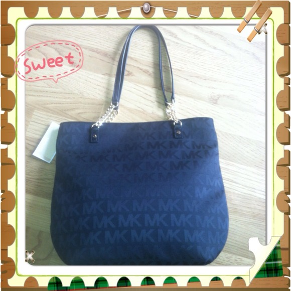 ❤️SOLD❤️Beautiful NWT Michael Kors Jet Et Chain - Picture 2 of 4