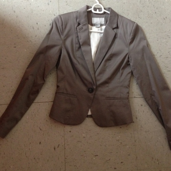 Light gray blazer