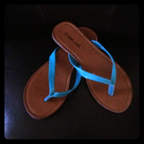 Essential Flip flop Blue