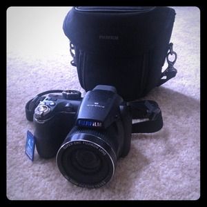 📷 ᖇEᗪᑌᑕEᗪ ᑭᖇIᑕE. Fuji Film finepixS3300 !!