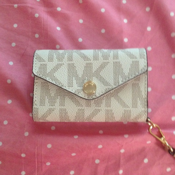 Authentic Michael Kors iPhone 4/4S Holder