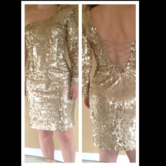 Beautiful new dress!! only worn one time.