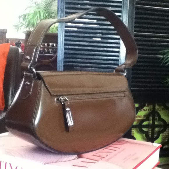 Flap GUESS shoulder bag - Picture 2 of 3