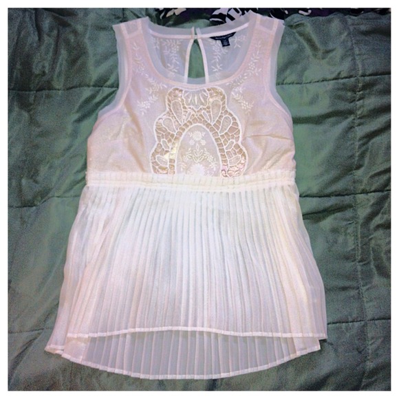 NWT Dressy American Eagle Top