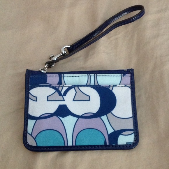 Authentic COACH Slim Key-chain wallet!