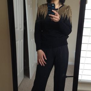 Gold thread black sweater