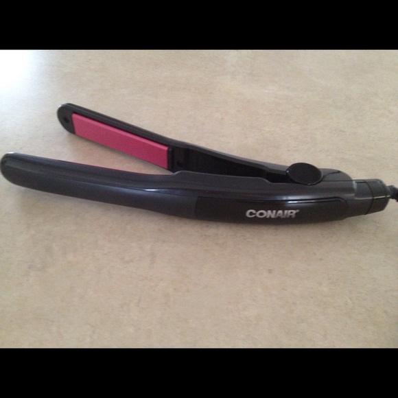 🎁GIFTED🎁FREE💗Conair Hair Straightener💗 - Picture 2 of 4