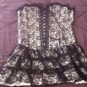 *TRADED to Vera*REDUCED* NWOT Corset style dress