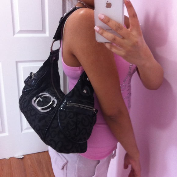✨Will do $45✨Black G By Guess purse! - Picture 2 of 4