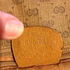 More pics of Gucci, please help