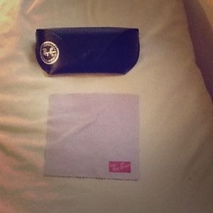Rayban eyeglass case and cleaning cloth