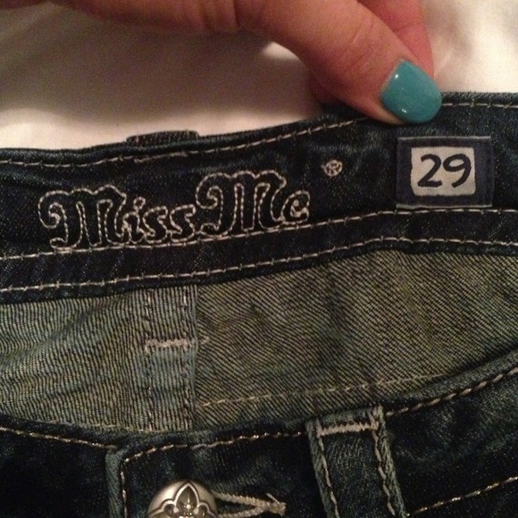 Miss me jeans 😍 - Picture 2 of 4