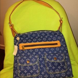 Louis Vuitton like Handbag