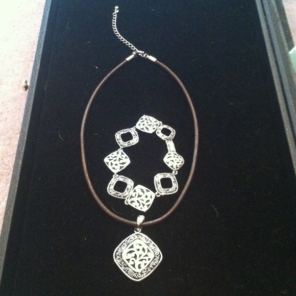 Lia Sophia Matching Necklace and Bracelet