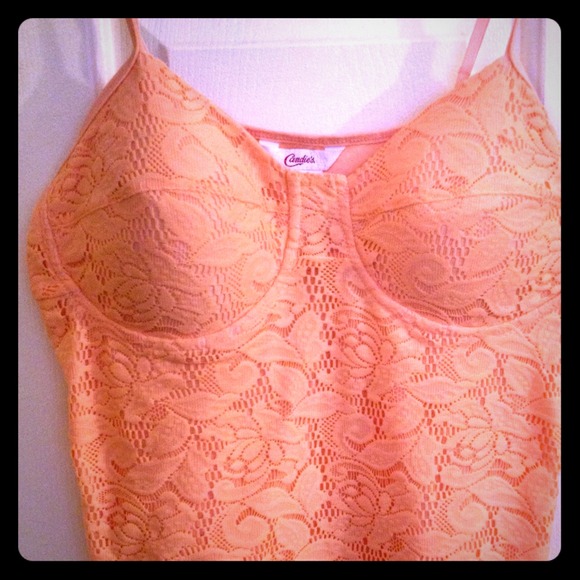 Candies Tops - Lacy peach Candies tank 🆕