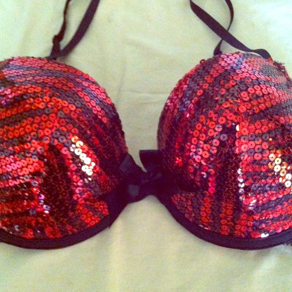 Red/Black Bra