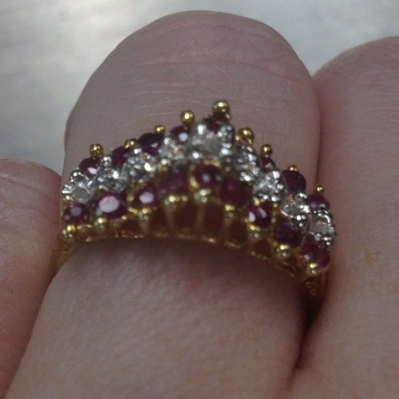 (REDUCED) 10K Gold Ruby Ring - Picture 3 of 3