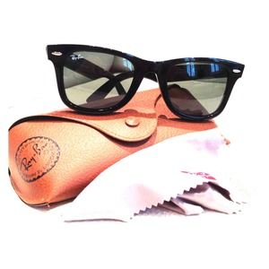 Ray Ban Wayfarers medium size