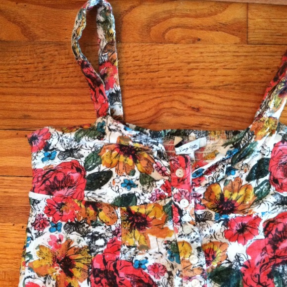Floral print crop tank top - Picture 2 of 4
