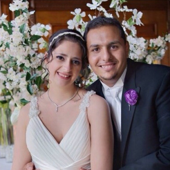 Meet your Posher, Laura! - Picture 2 of 4