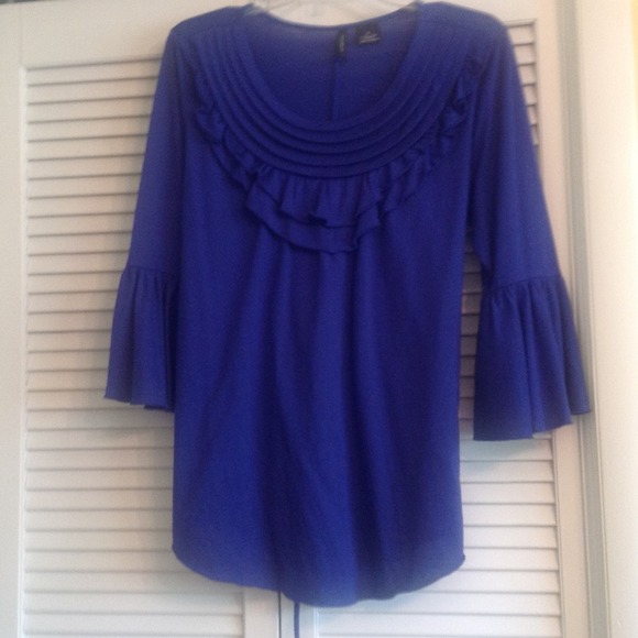 SOLD!   New  Direction xl knit top.  SOLD
